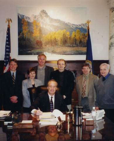 Photo of Bardenay team with Idaho Governor in 1999